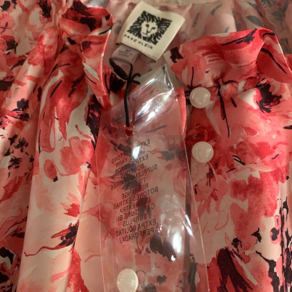 Anne Klien Pink and Red Floral Blouse 3/$25 - Picture 2 of 5
